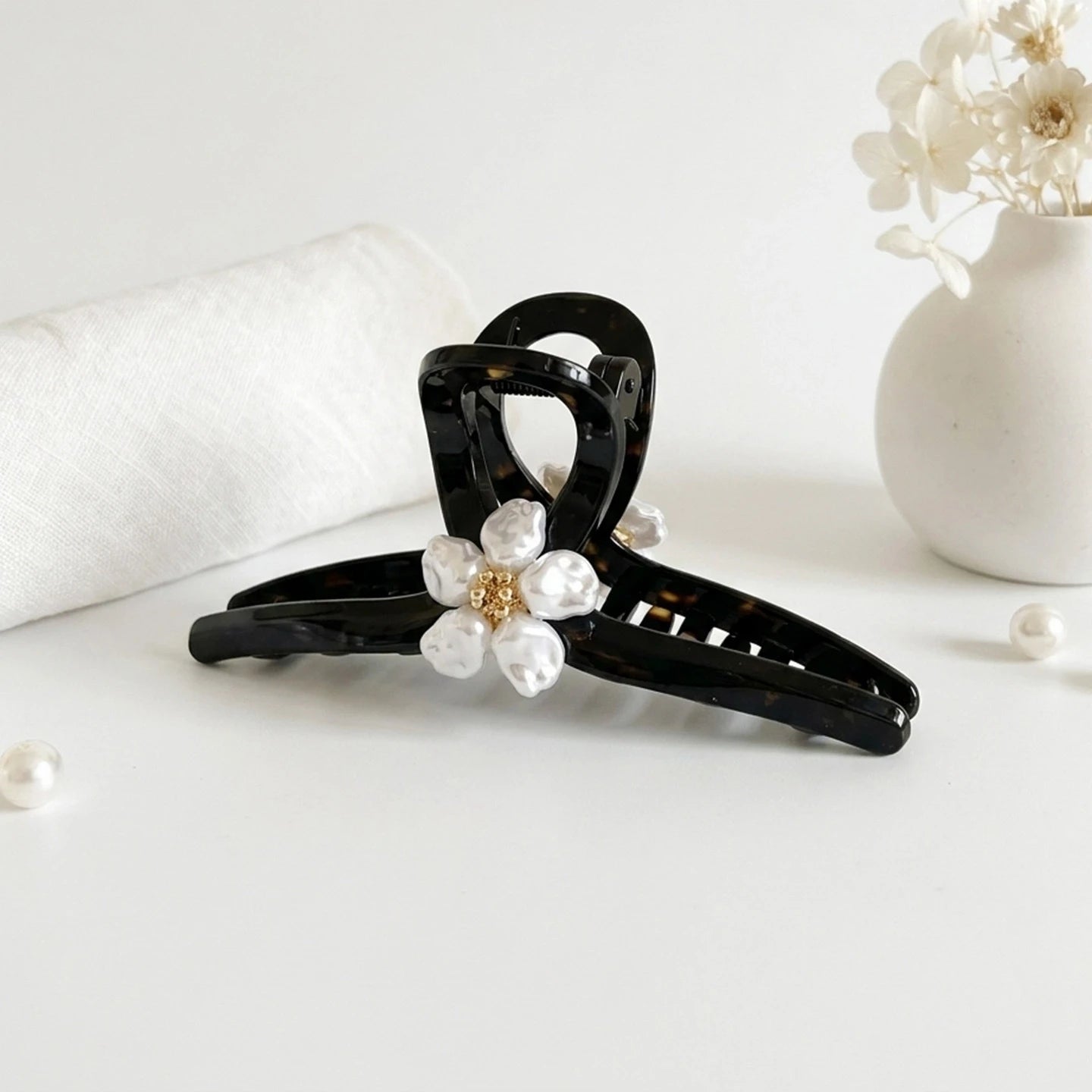 The Midnight Pearl Blossom Claw Clip