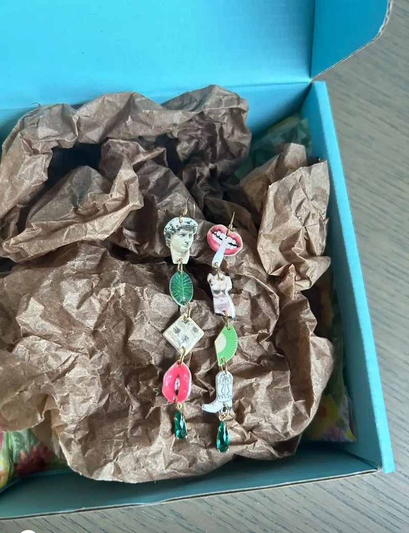 product:renaissance-mismatched-drop-earrings