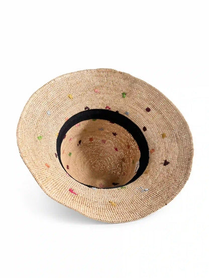 Die Rainbow Dot gewebte Raffia-Kollektion