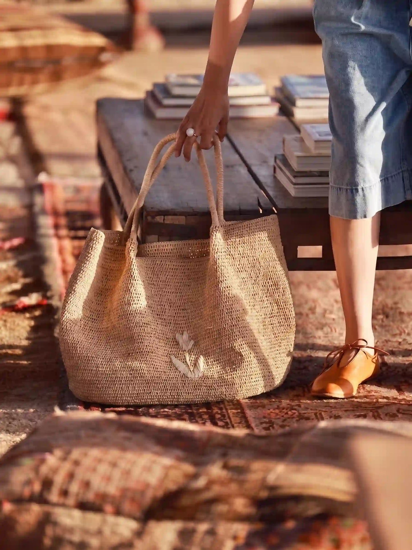 Tulip Raffia Tote
