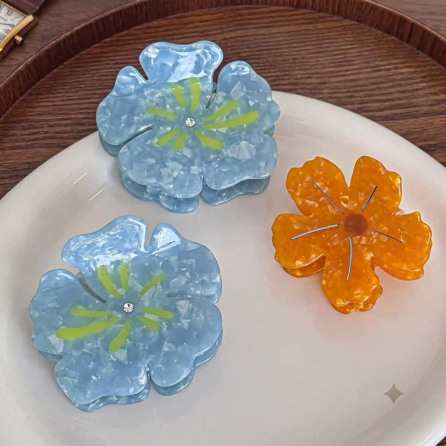 Floral Acetate Claw