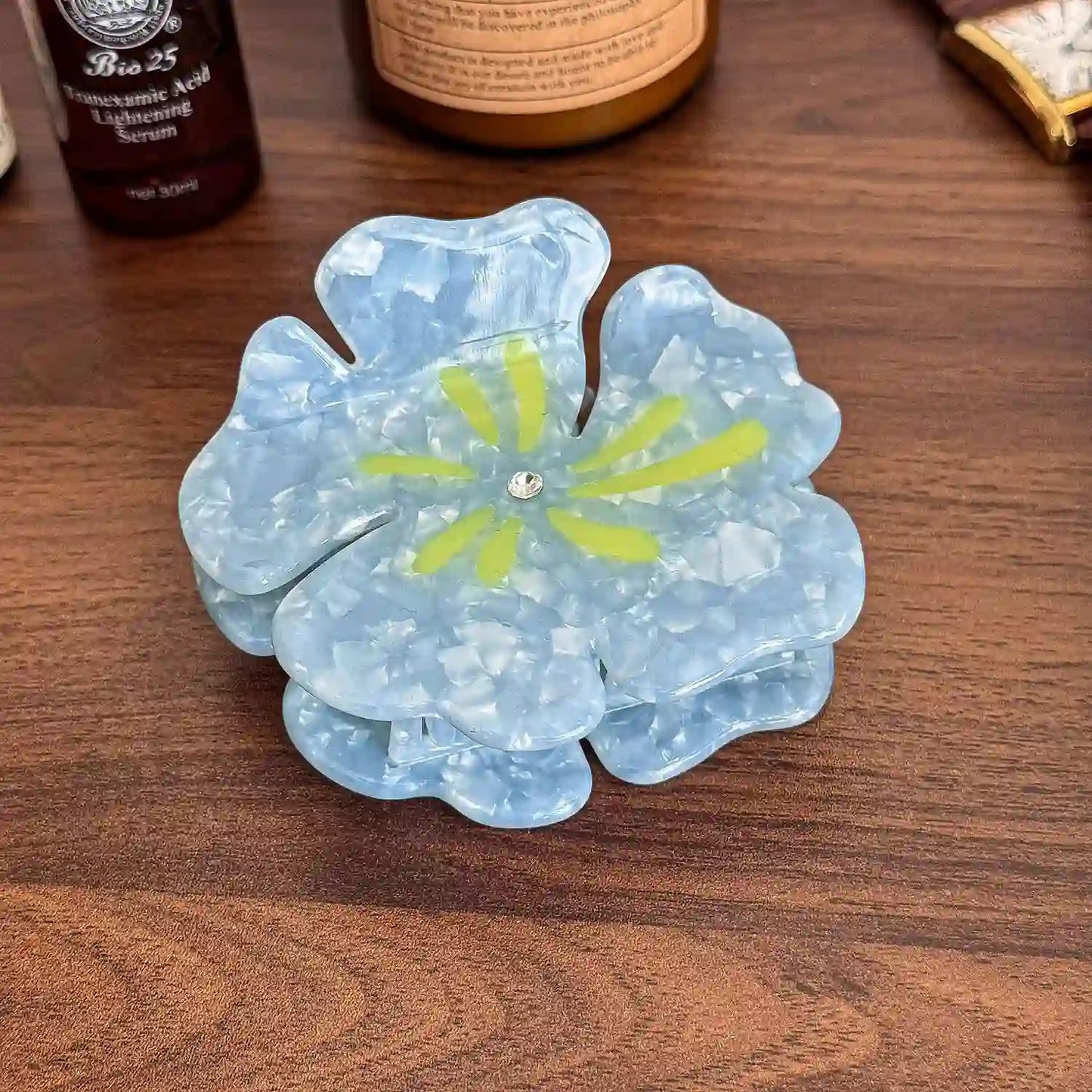 Floral Acetate Claw