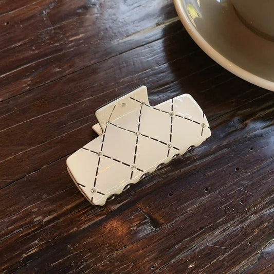 Classic Diamond Lattice Acetate Clip