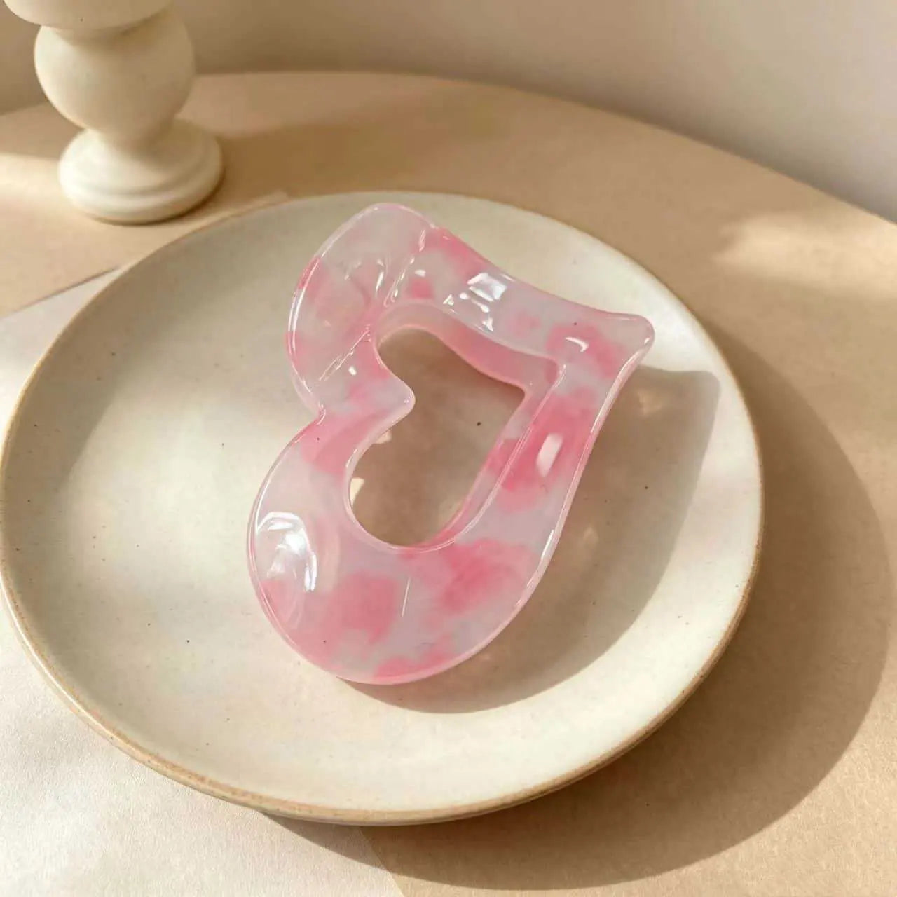 Hollow Heart Acetate Claw