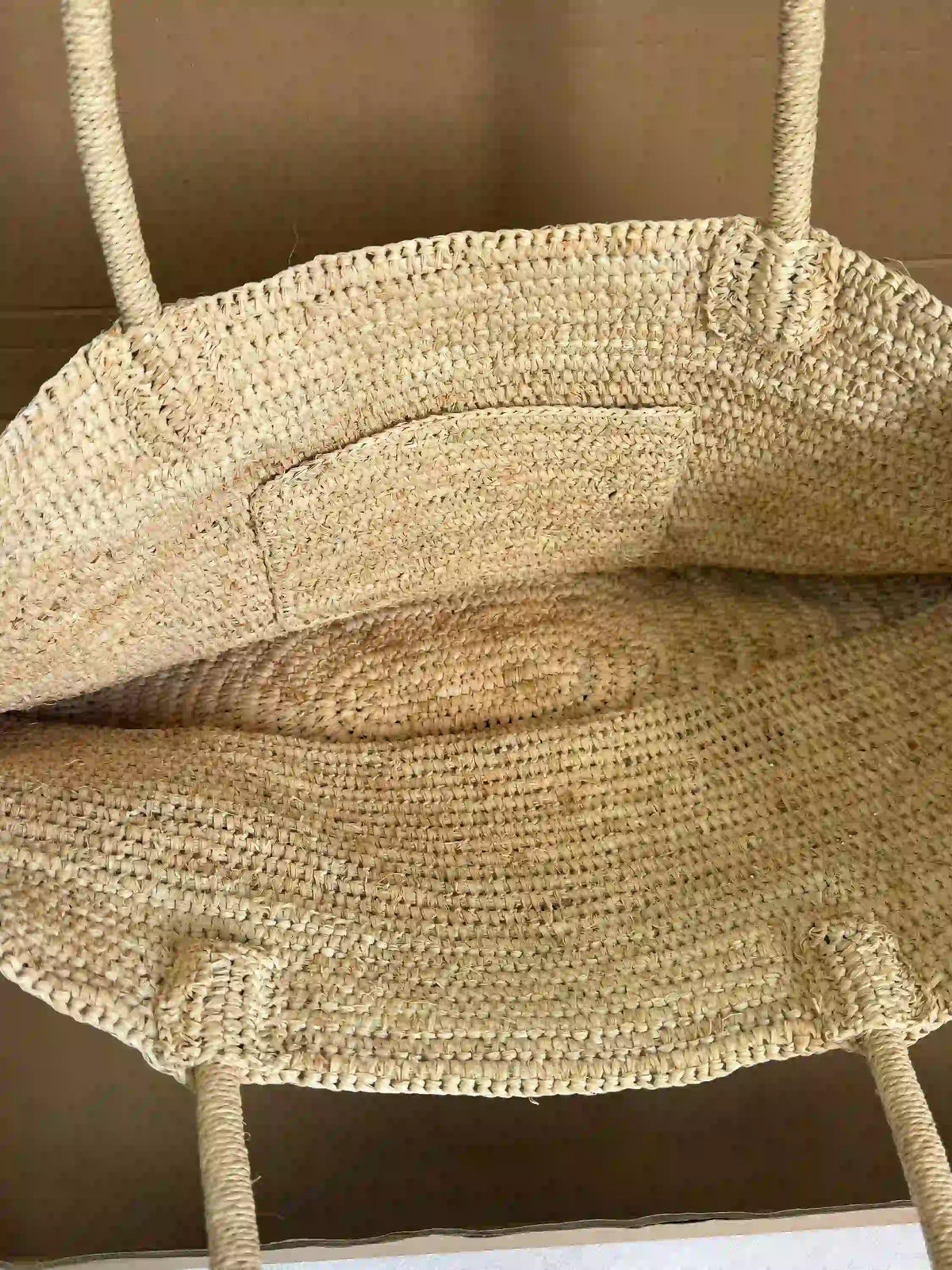 Minimalist Woven Raffia Tote