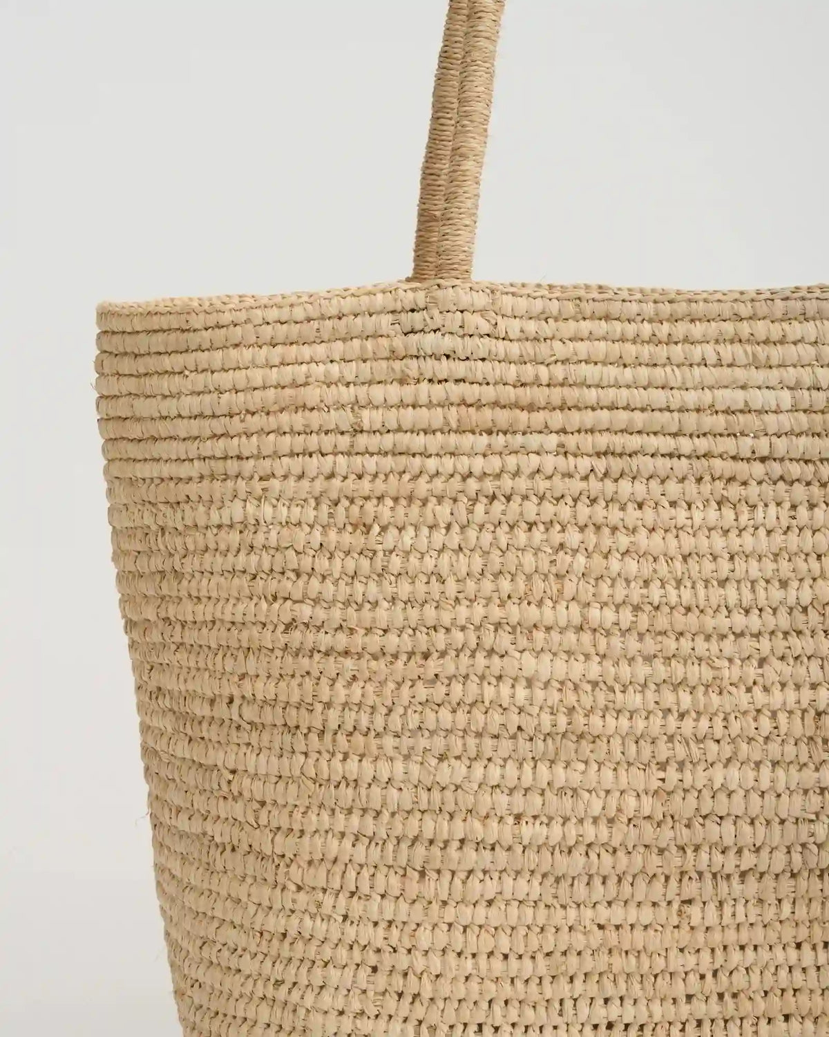 Minimalist Woven Raffia Tote