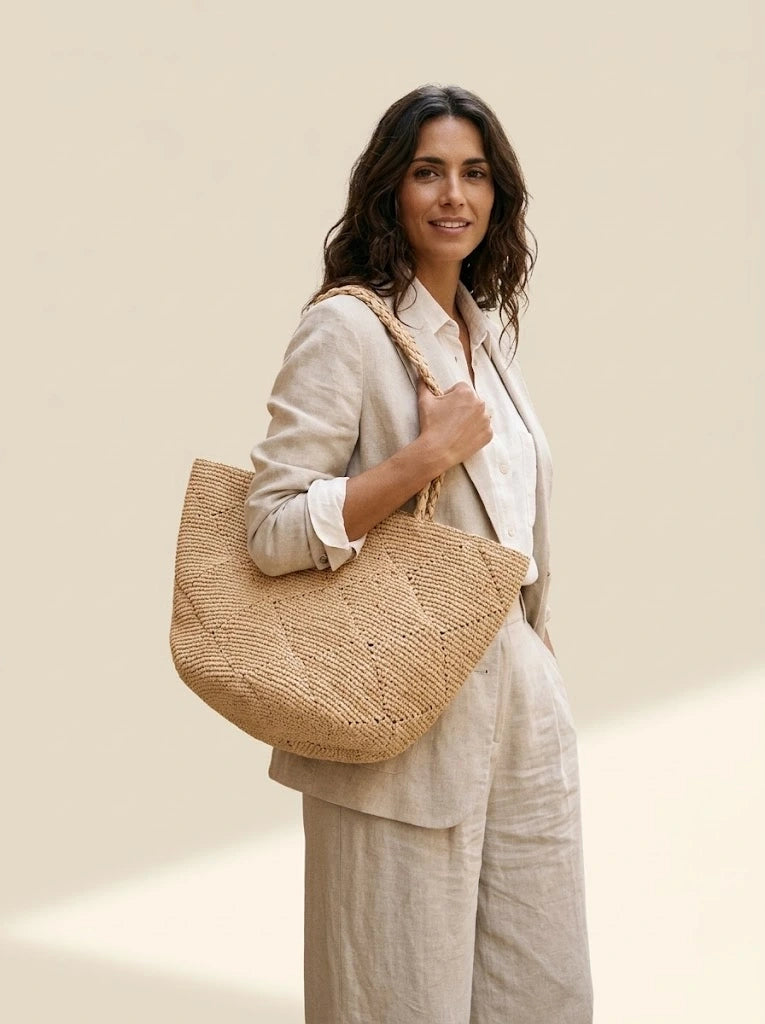 Handwoven Geometric Raffia Tote