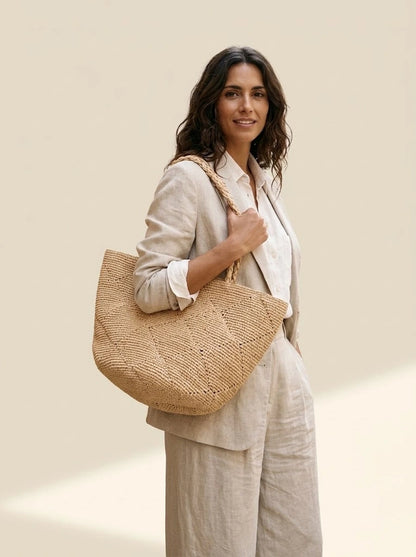 Handwoven Geometric Raffia Tote